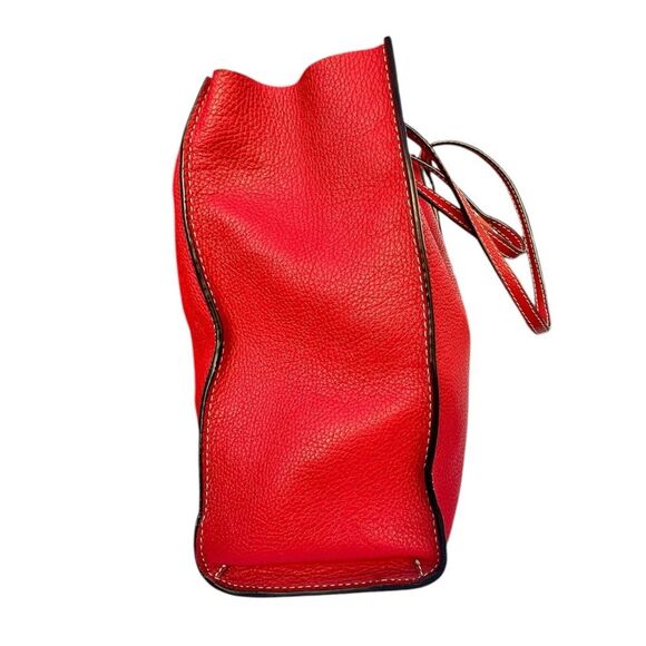 The Marc Jacobs Fire engine Red Pebbled Leather Grind Tote with Gold lock & Key - Picture 9 of 12